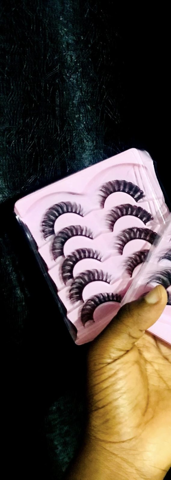 Cat eye lashes